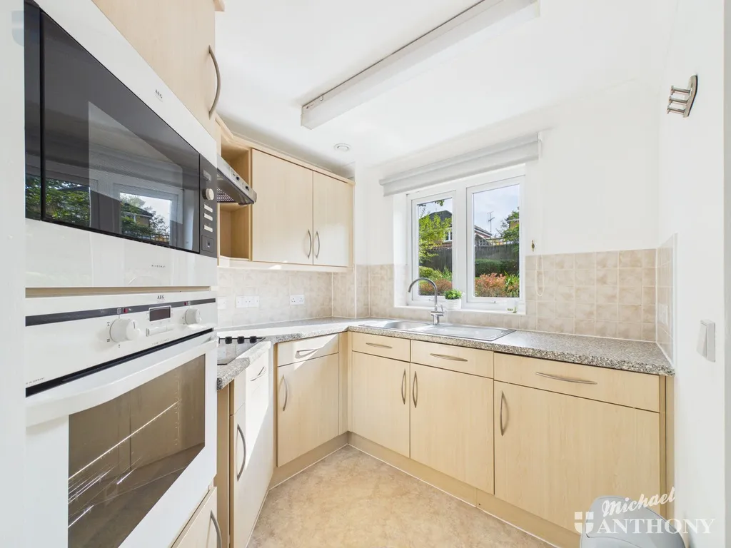 Croft road, Aylesbury, HP21, photo 4