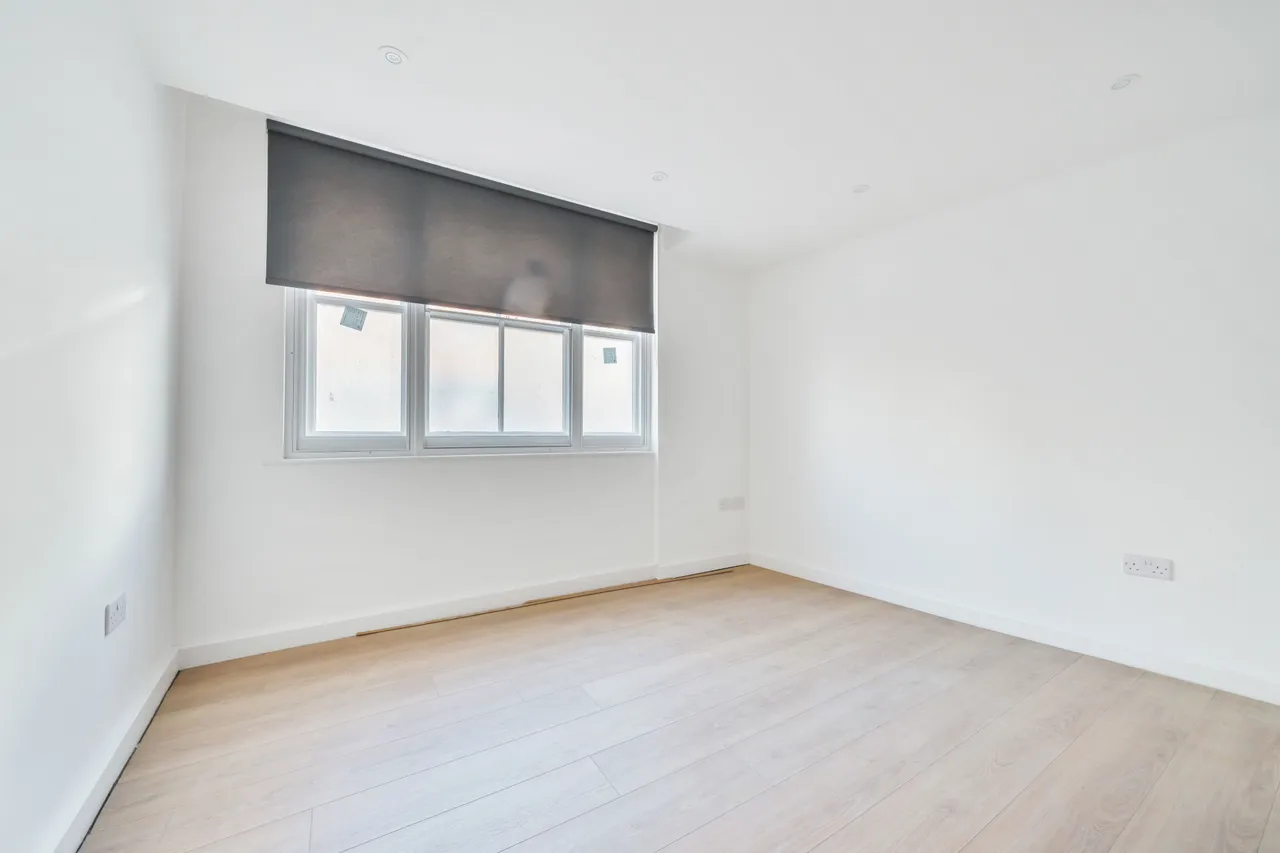 Flat 13, Monckton House, 70-72 King Street, Maidstone, photo 6