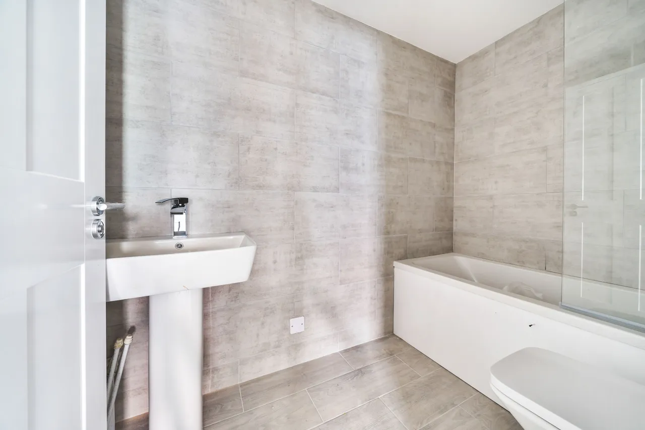 Flat 13, Monckton House, 70-72 King Street, Maidstone, photo 4
