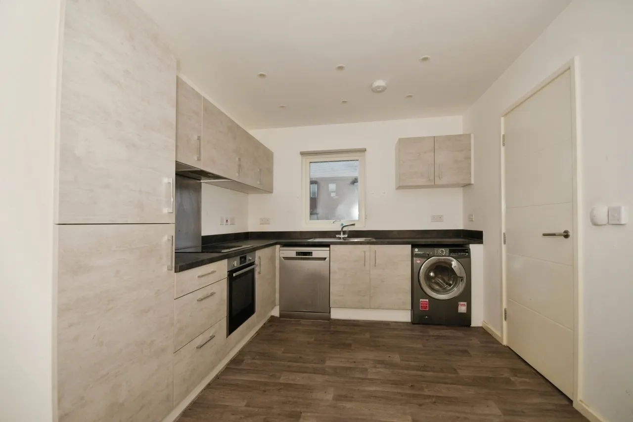 Comley Drive, Chesterfield, Derbyshire, S41, photo 3