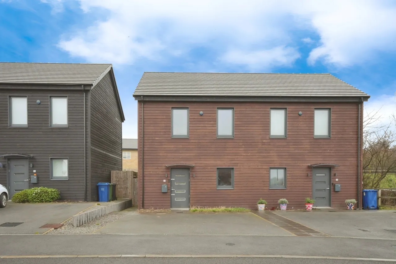 3 bed house for sale — Comley Drive, Chesterfield, Derbyshire, S41