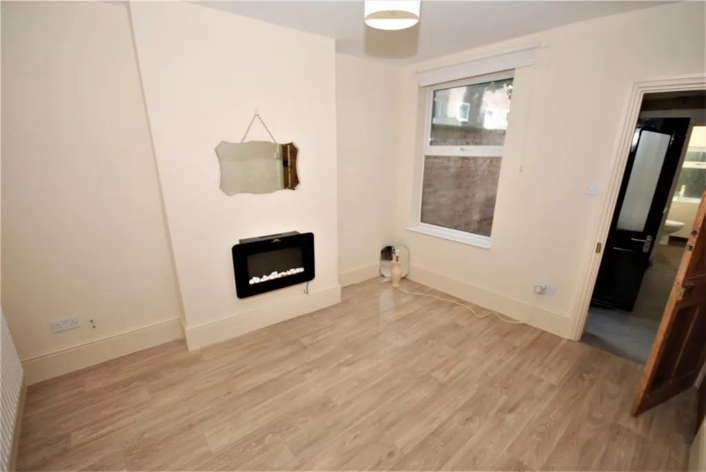 St. Georges Road, Leamington Spa, photo 2