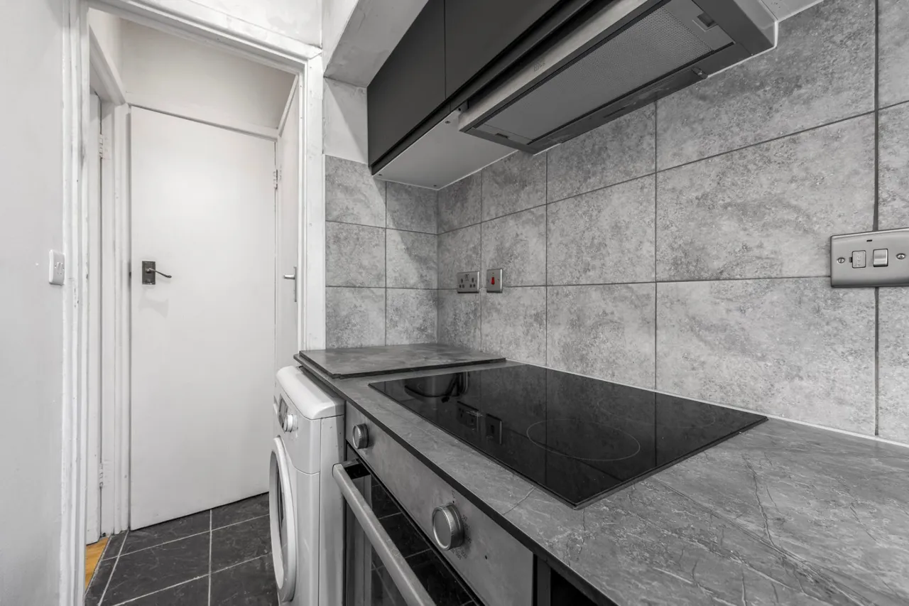 Upper Richmond Road, Putney, SW15, photo 13