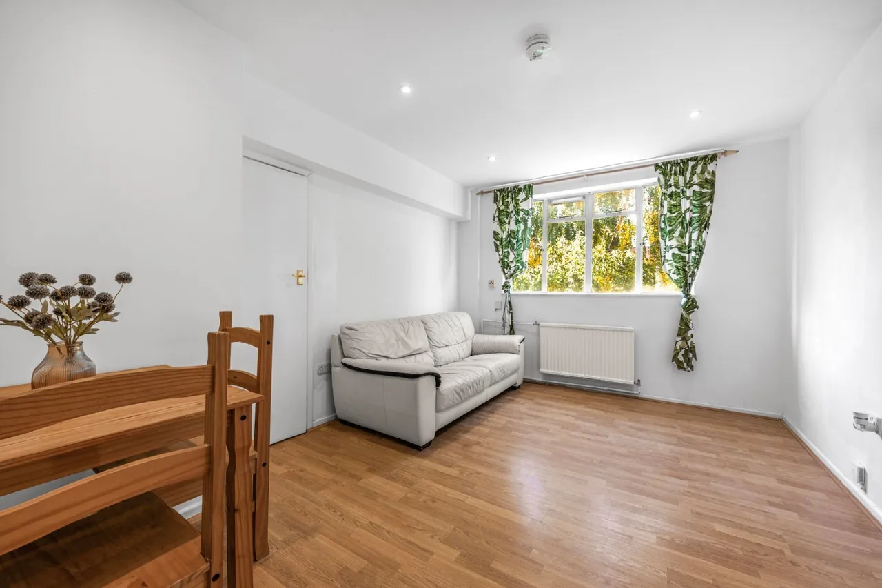 Upper Richmond Road, Putney, SW15, photo 16
