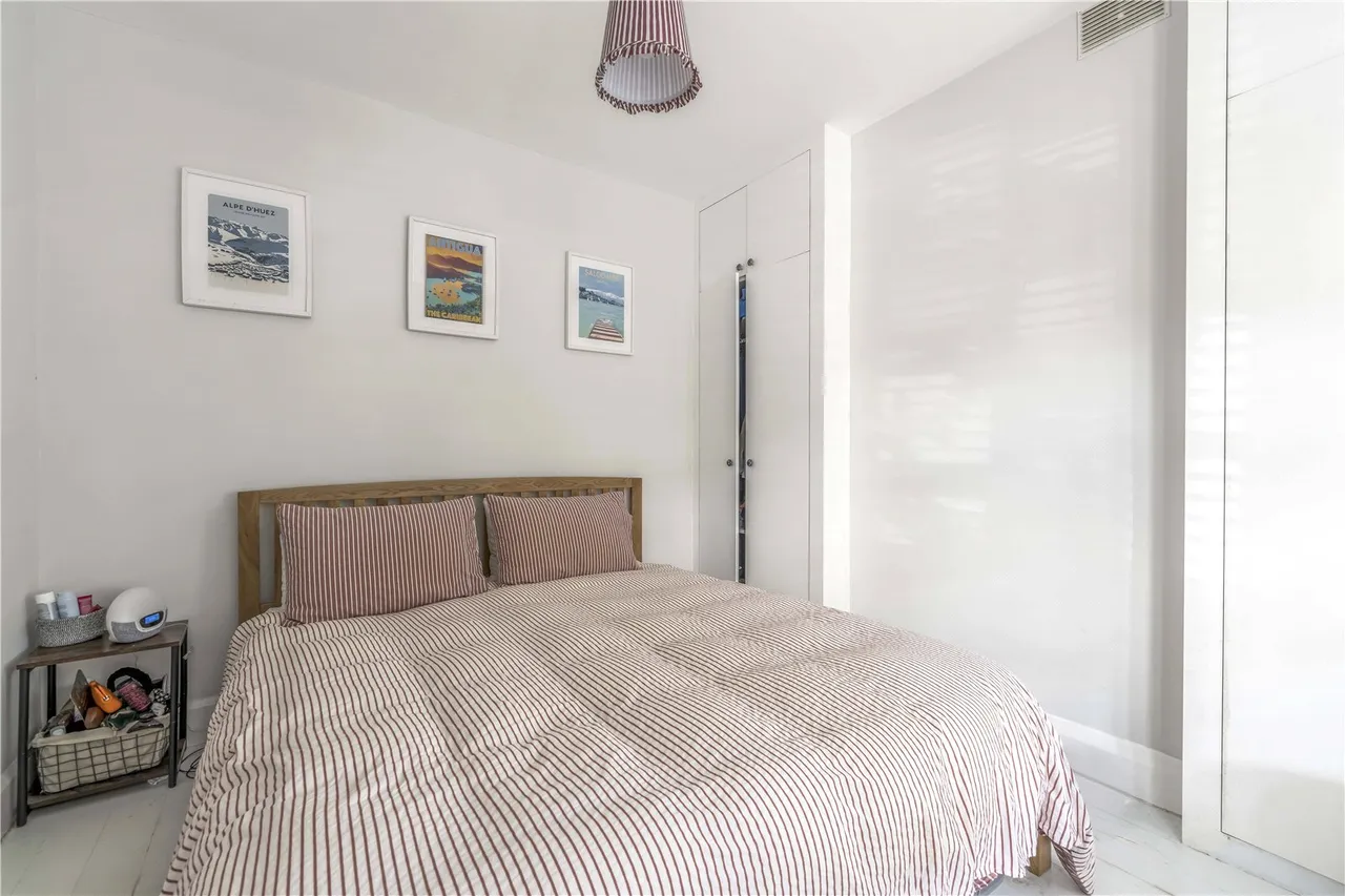 St John's Road, Hampton Wick, KT1 4AN, photo 5