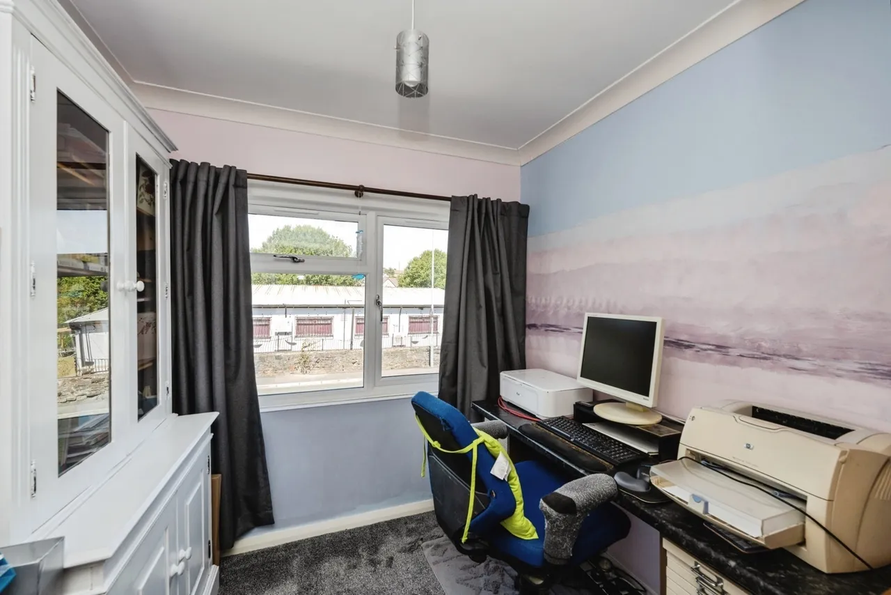 Trinity Road, Llanelli, SA15, photo 14