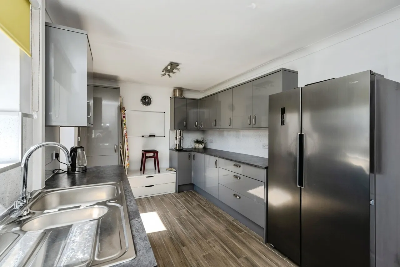 Trinity Road, Llanelli, SA15, photo 7