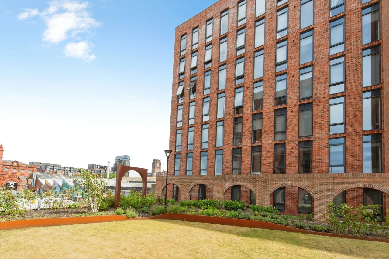 2 bed flat for sale, Neptune Place, Liverpool, L8