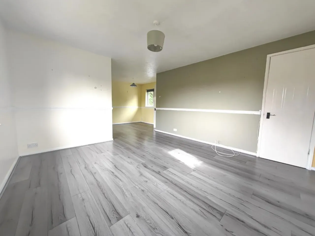 Portia Grove, Warfield, RG42, photo 5