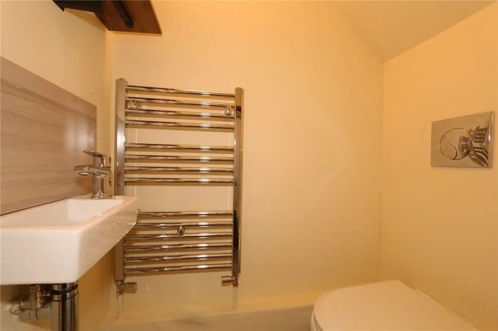 Hillside Close, Hyde, SK14, photo 11