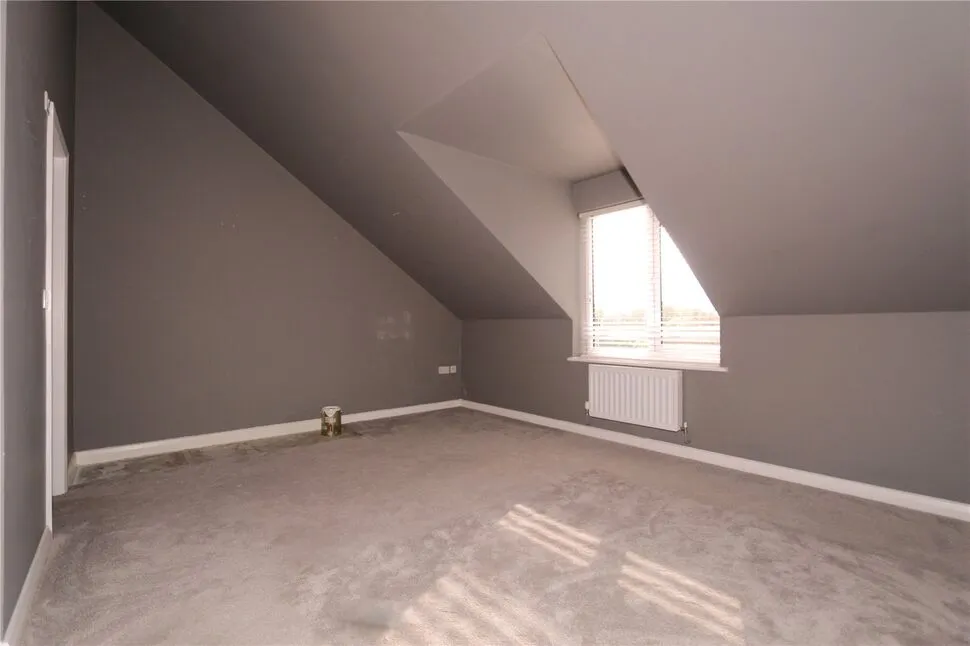 Hillside Close, Hyde, SK14, photo 5