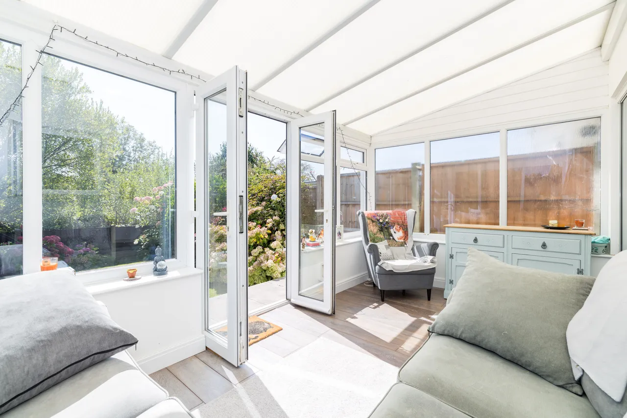 Robin Hill Drive, Standish, WN6, photo 2