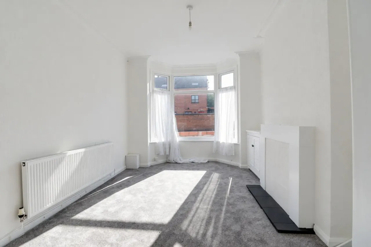 Derrington Avenue, Crewe, photo 3