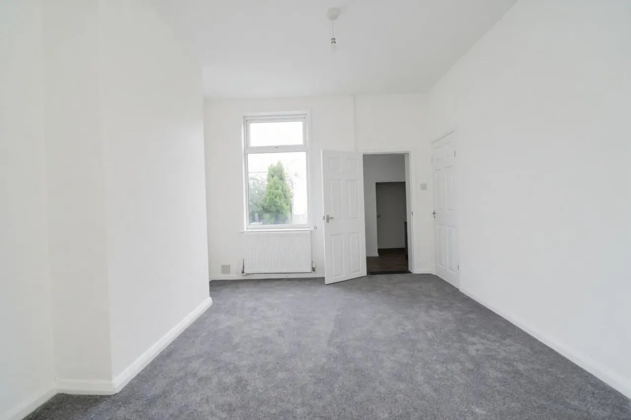 Derrington Avenue, Crewe, photo 4