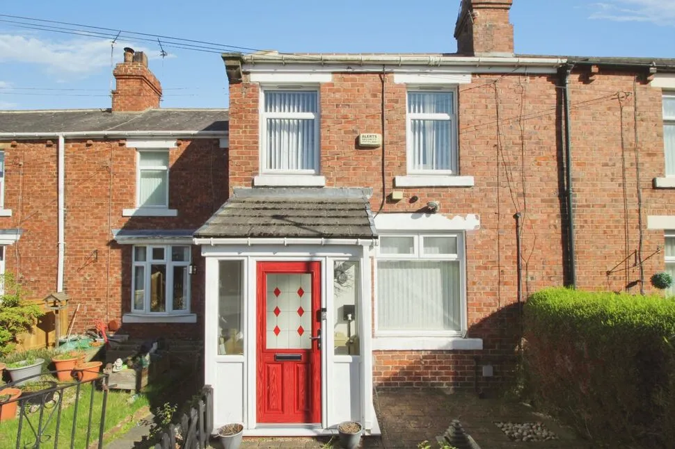 3 bed house for sale — Nicholsons Terrace, Beamish, Durham, DH9