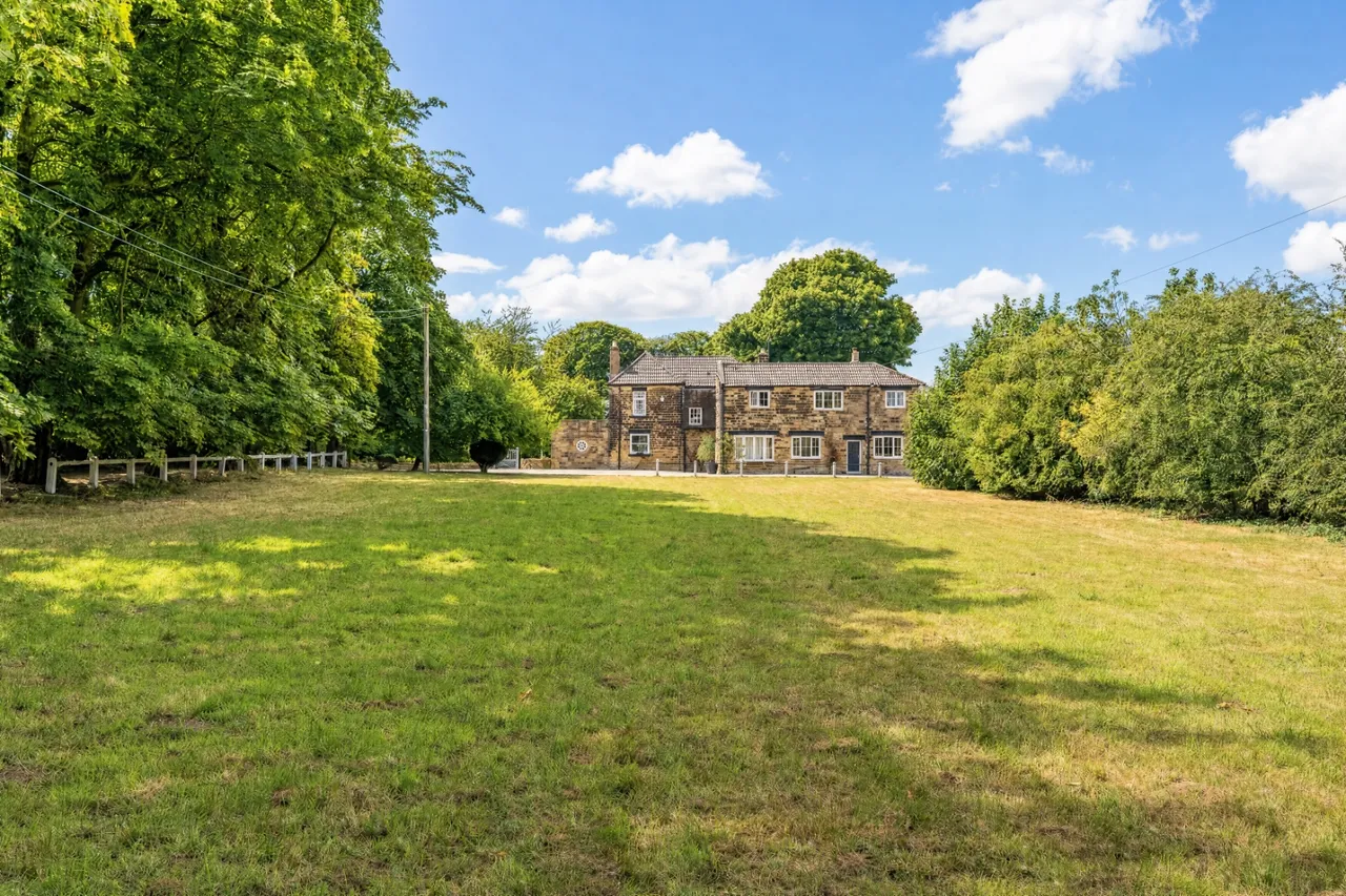 Colliers Lane, Leeds, LS17, photo 4