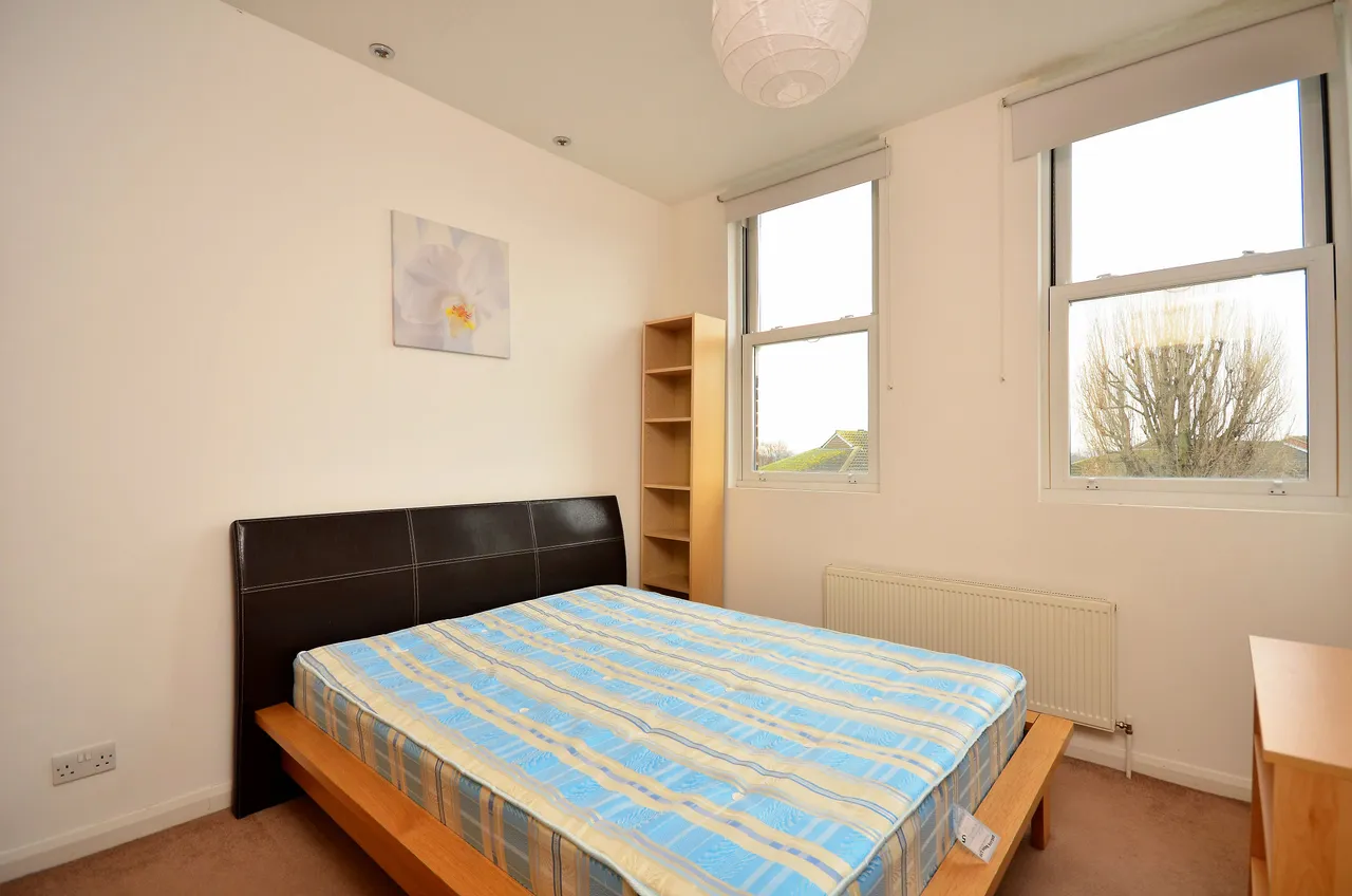 6b Leopold Road, London, photo 11
