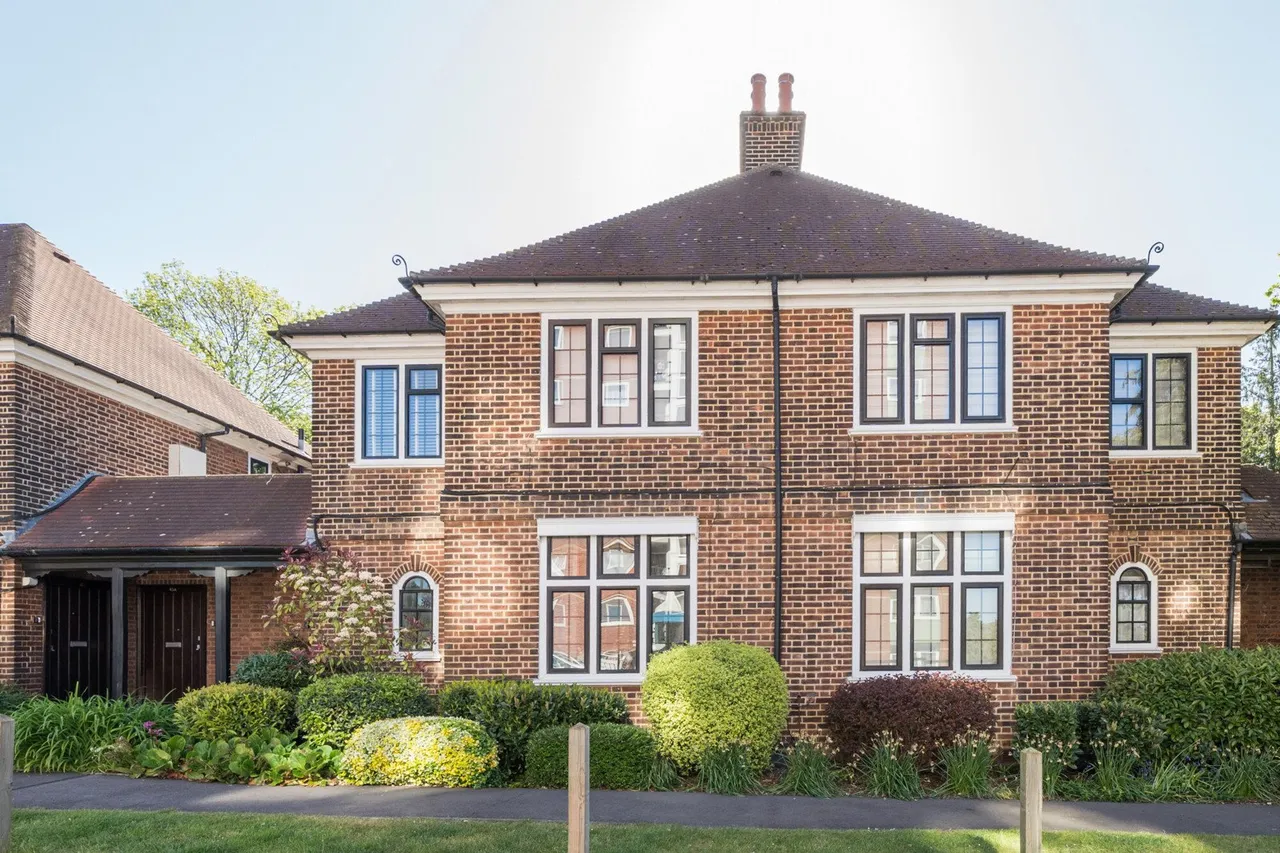 1 bed flat for sale — Southend Road, BR3