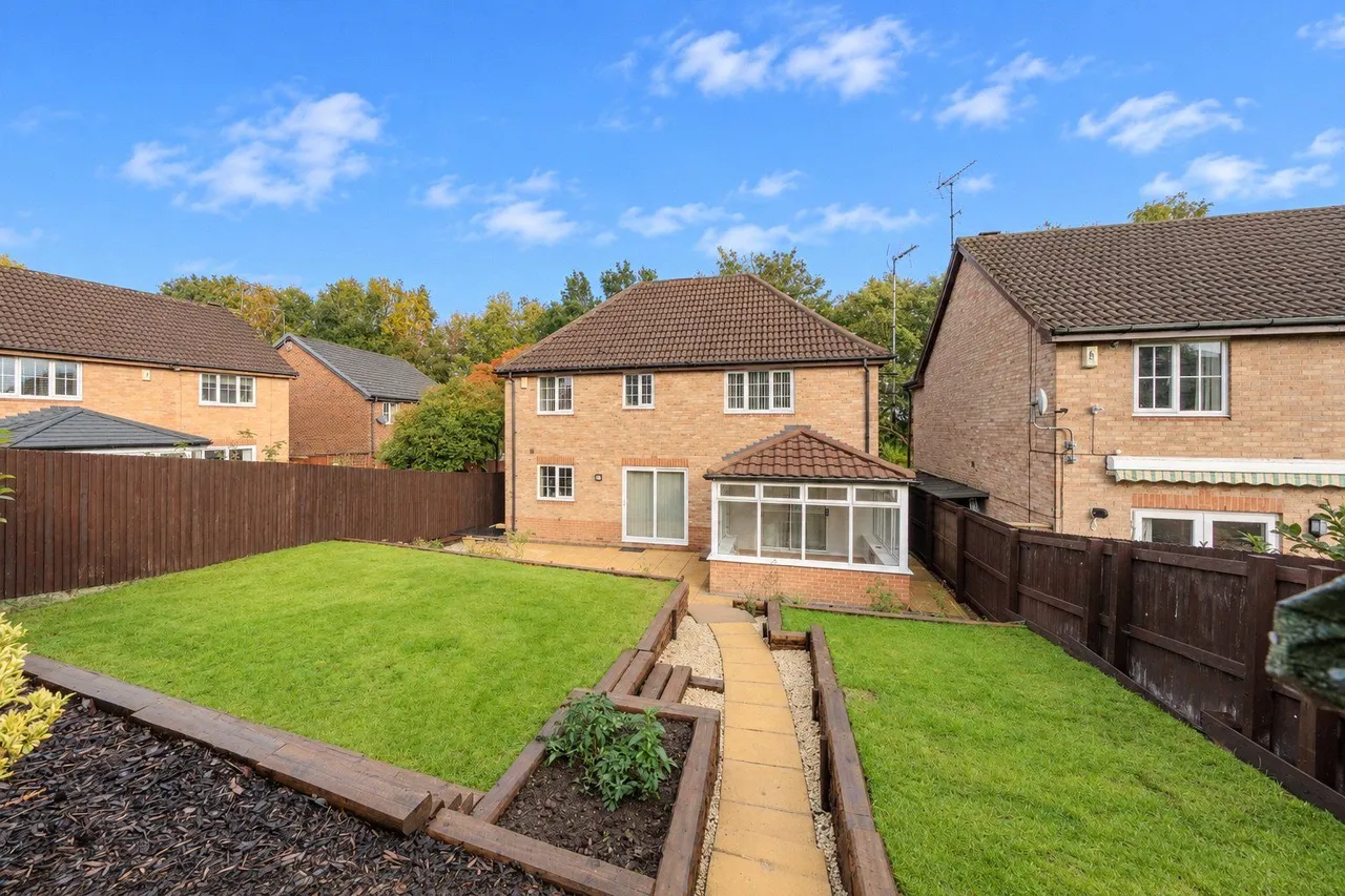 Chestnut Drive, Adel, LS16, photo 8