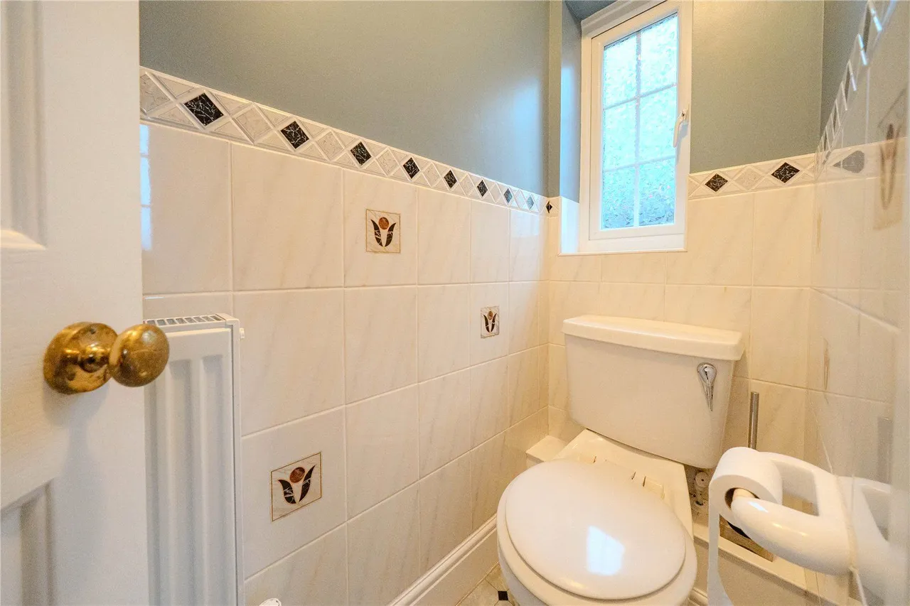 Chestnut Drive, Adel, LS16, photo 14