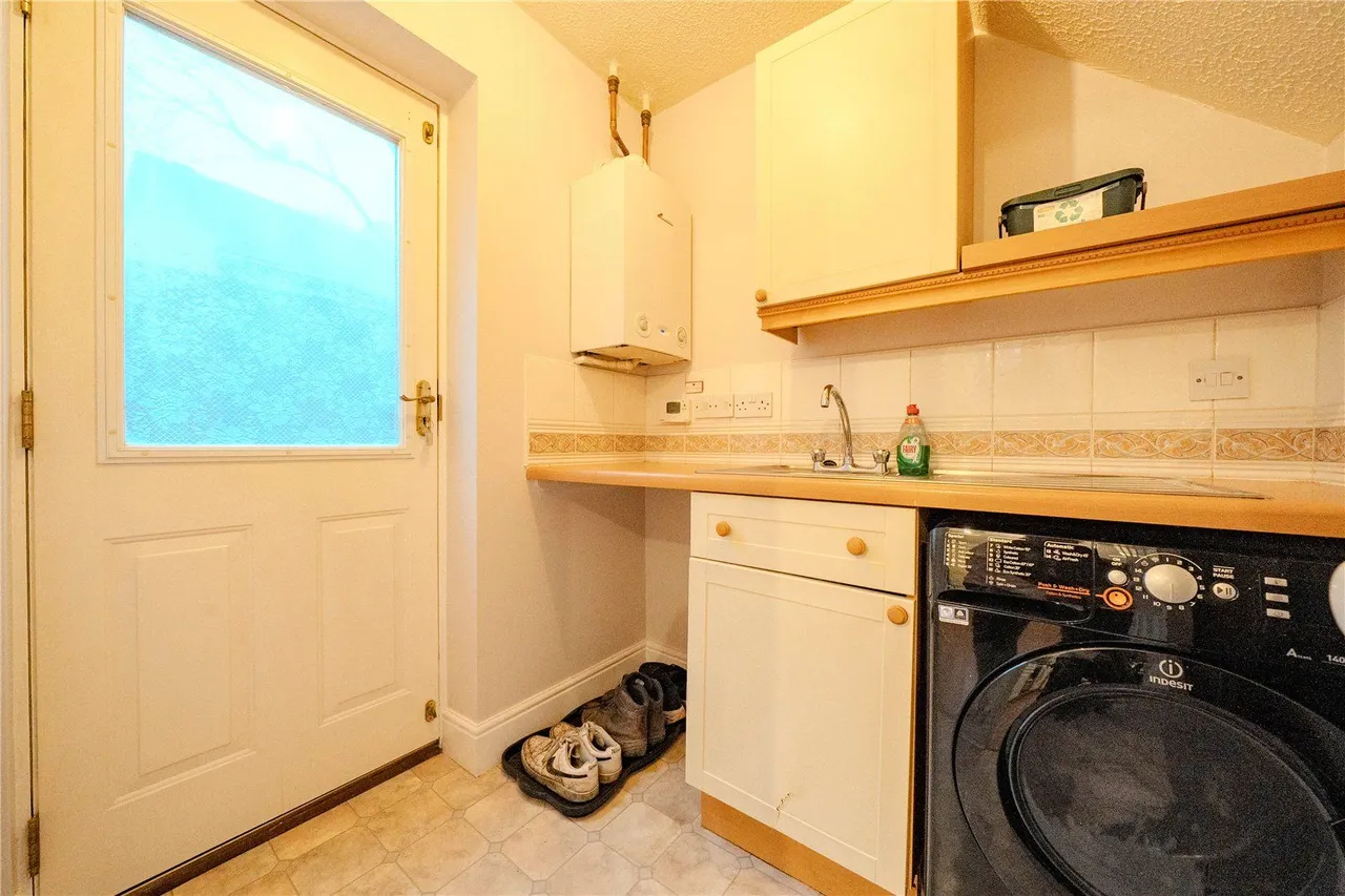 Chestnut Drive, Adel, LS16, photo 13