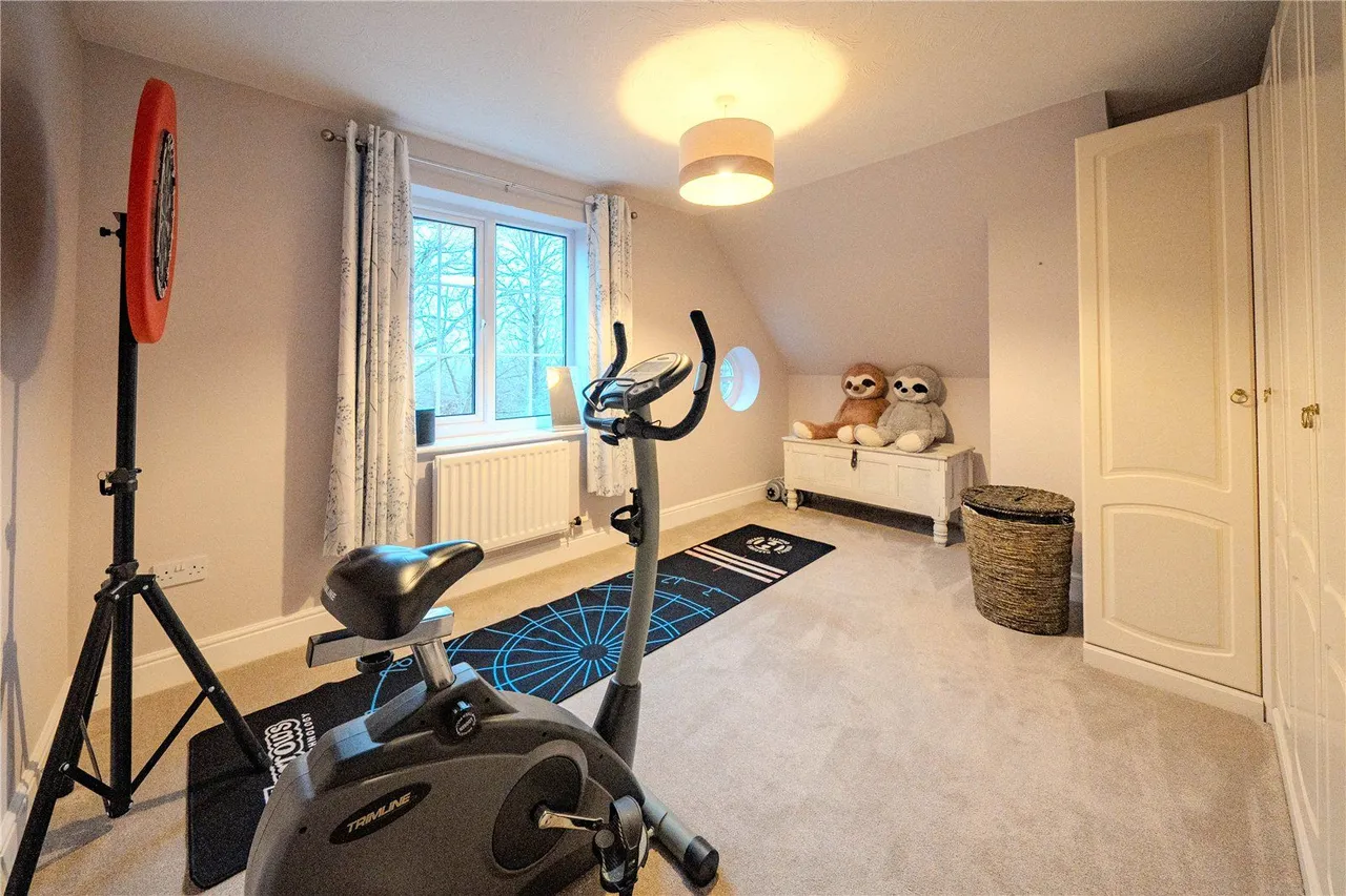 Chestnut Drive, Adel, LS16, photo 15