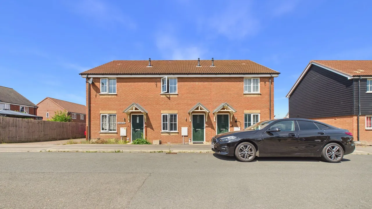 2 bed house for sale — Goldcrest Road, Crowland, PE6