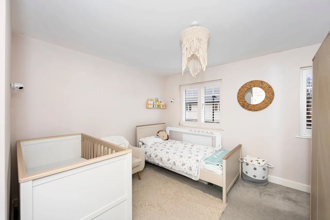 Beacon Crescent, Burgess Hill, RH15, photo 13