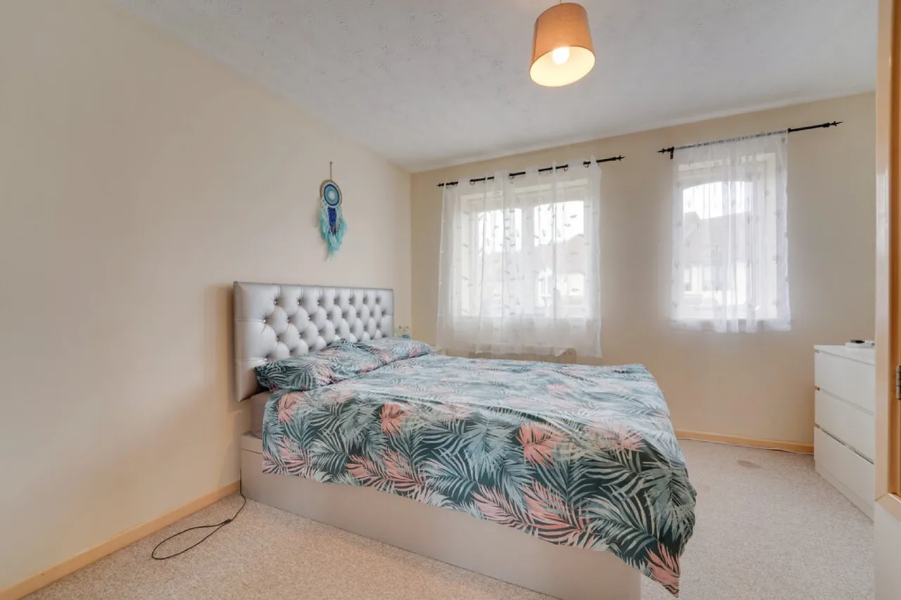 Kinross Drive, Bletchley, photo 12