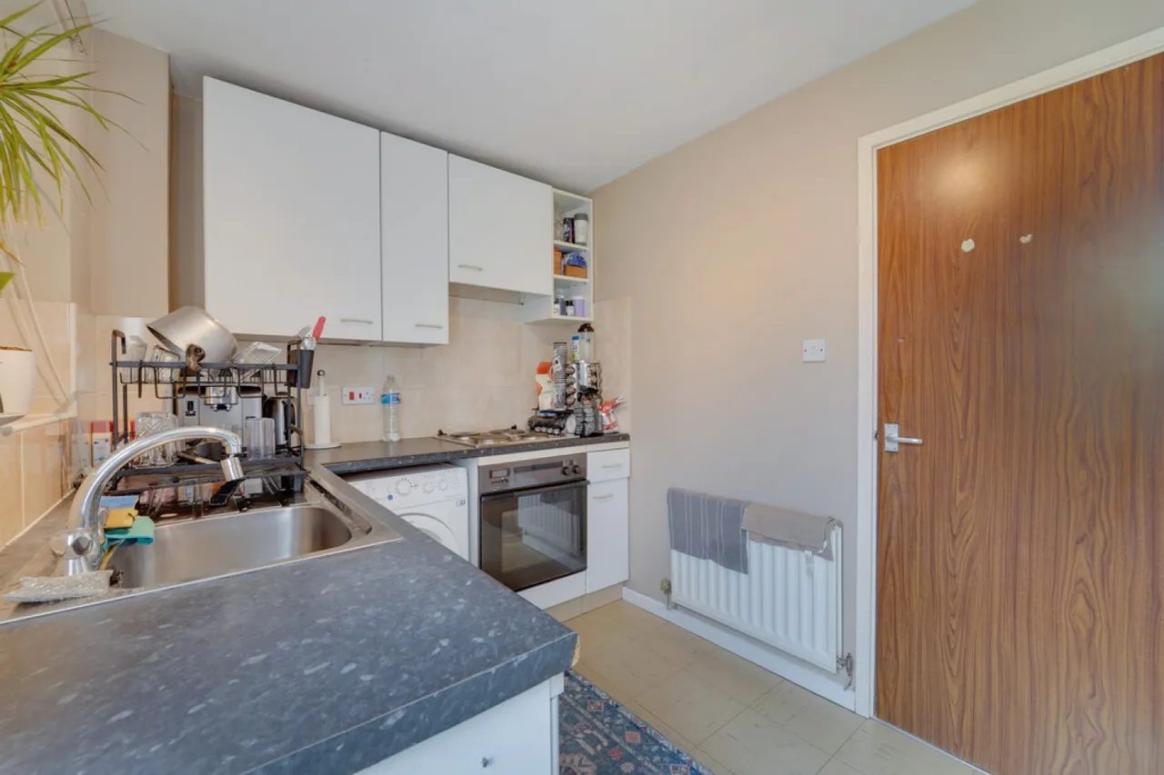 Kinross Drive, Bletchley, photo 9