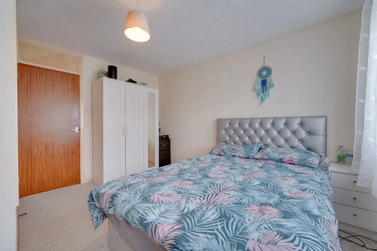 Kinross Drive, Bletchley, photo 11