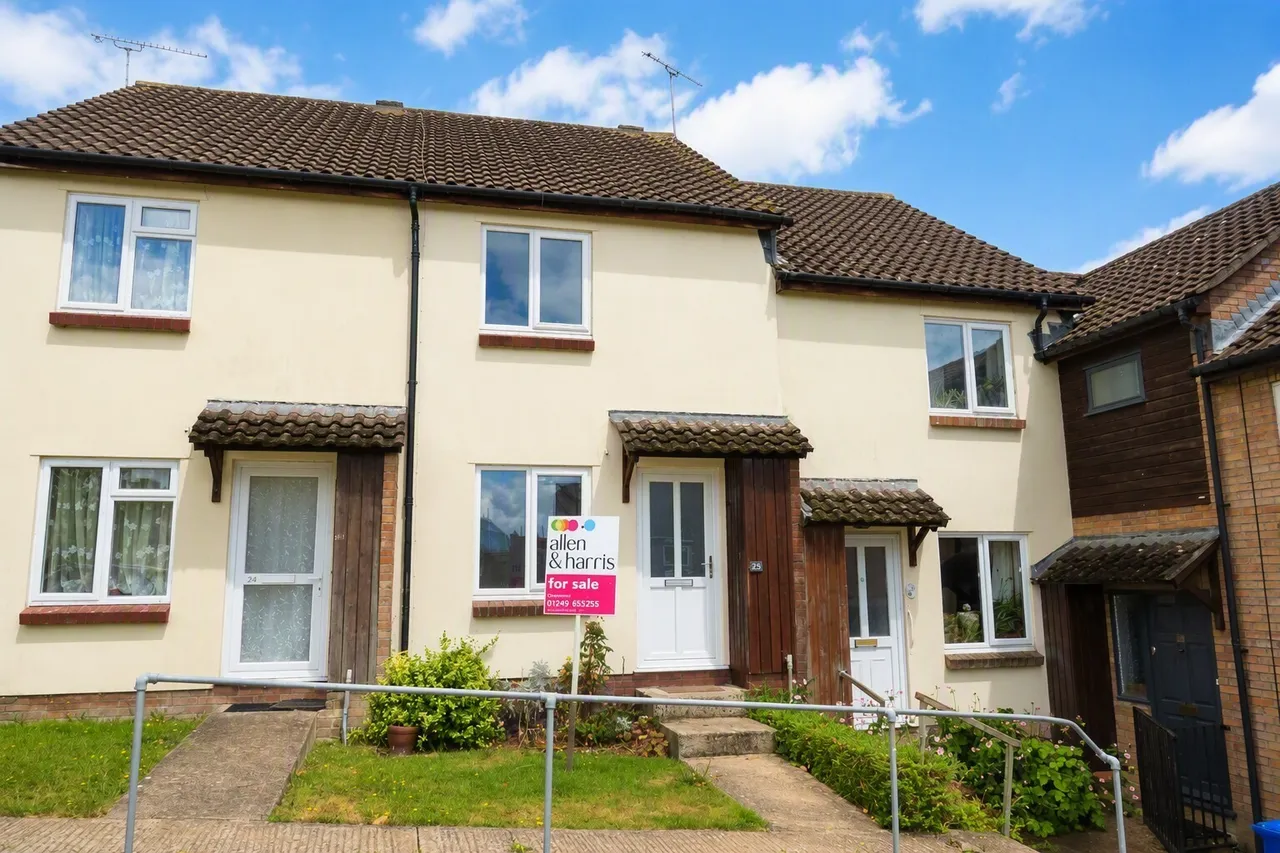 2 bed house for sale — Pavely Close, Chippenham