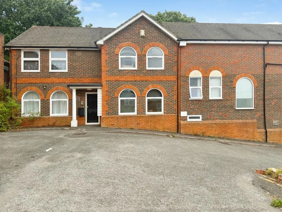 High Street, Crowthorne, RG45, photo 8