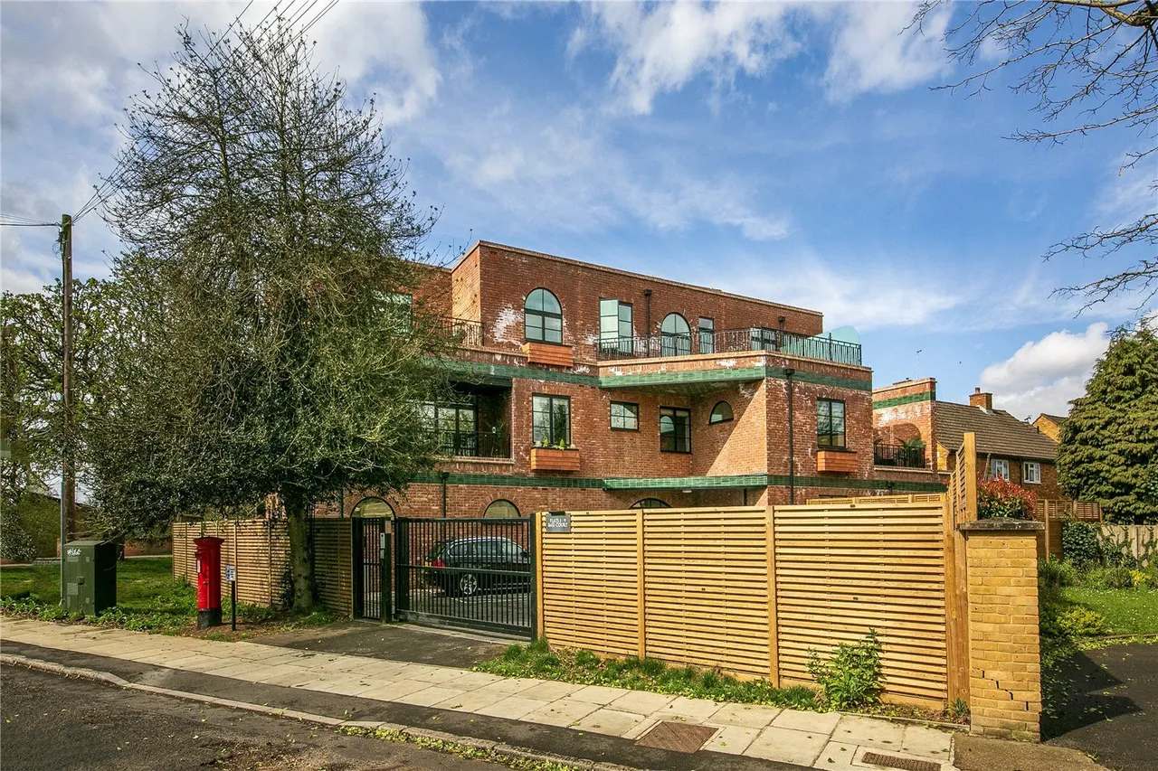 St. James's Road, Hampton Hill, TW12, photo 19