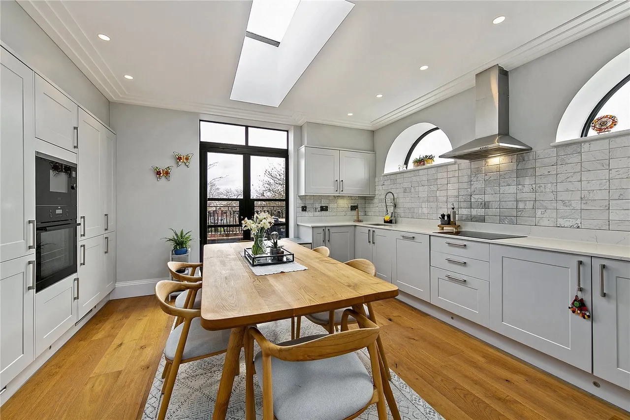 St. James's Road, Hampton Hill, TW12, photo 9