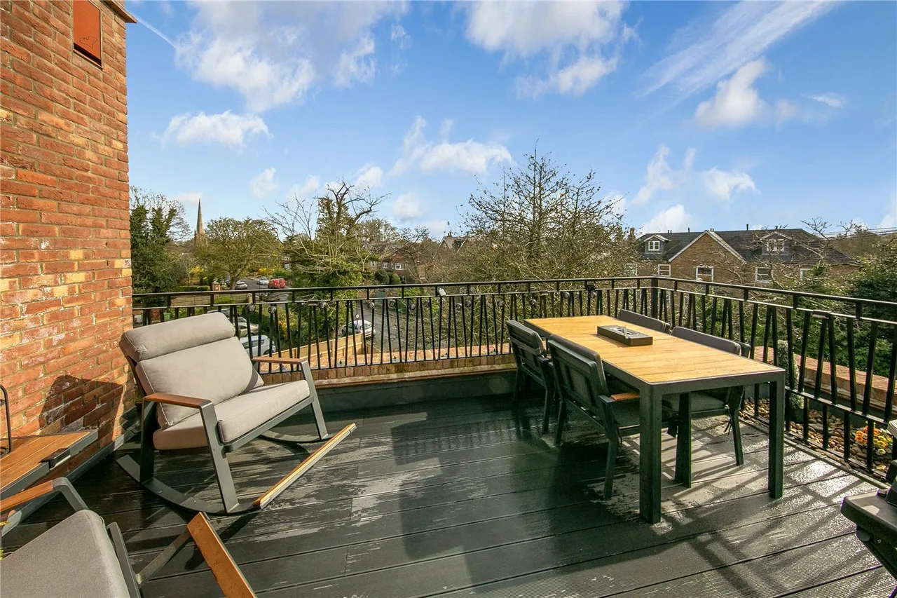 St. James's Road, Hampton Hill, TW12, photo 18