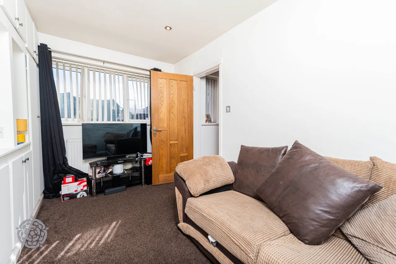 Burrs Close, Bury, BL8 1JU, photo 9