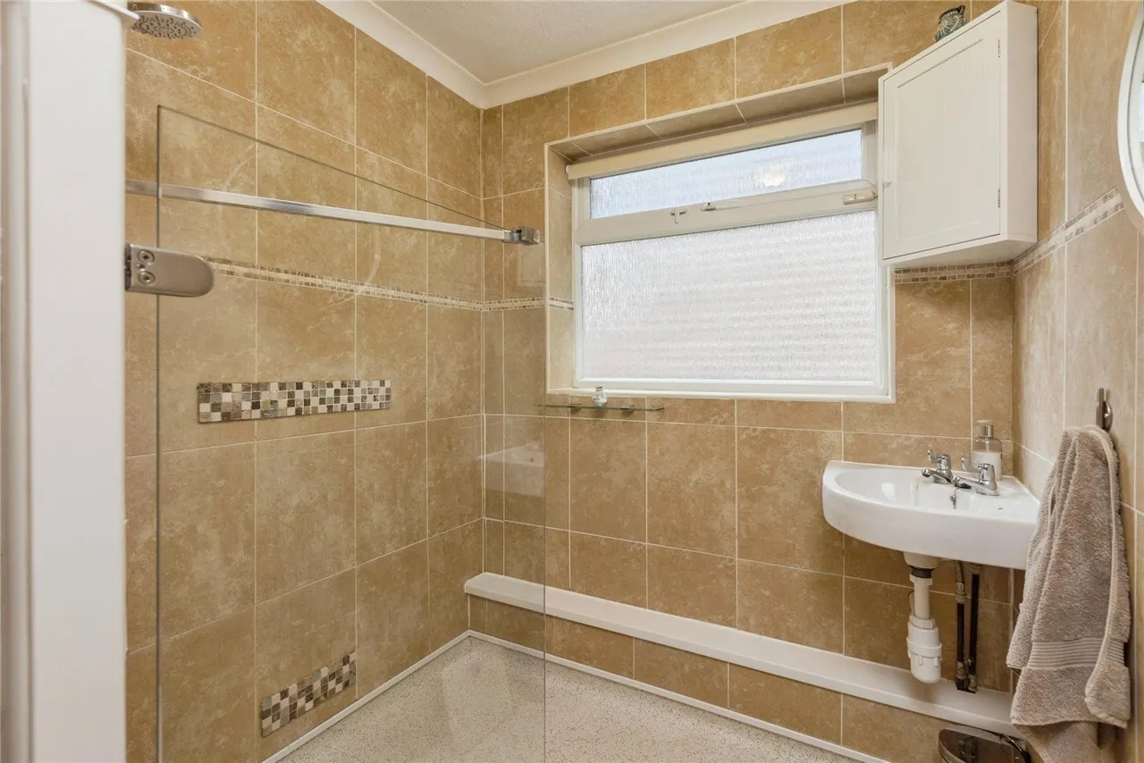 Festival Avenue, Longfield, DA3, photo 13