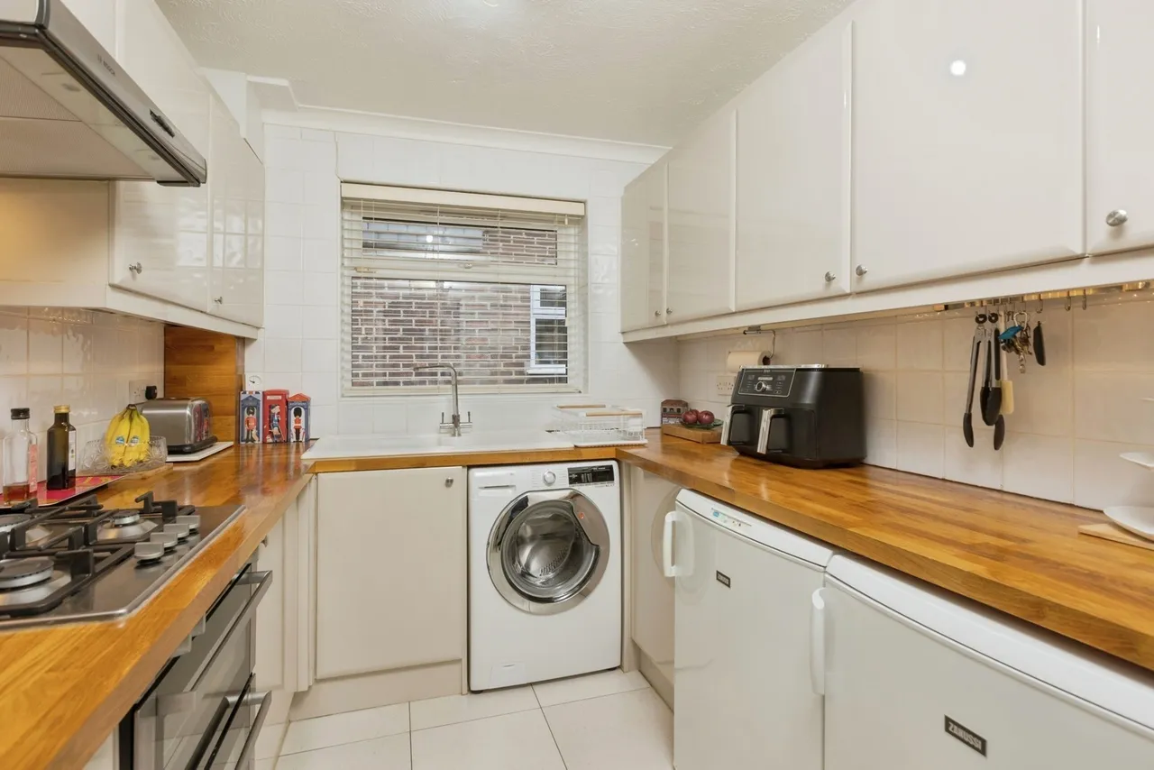 Festival Avenue, Longfield, DA3, photo 8