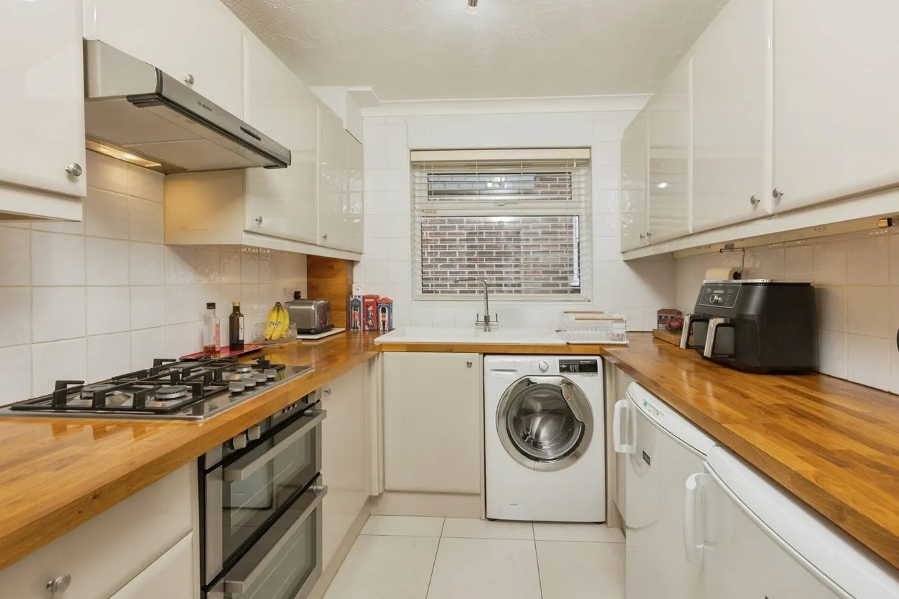 Festival Avenue, Longfield, DA3, photo 6