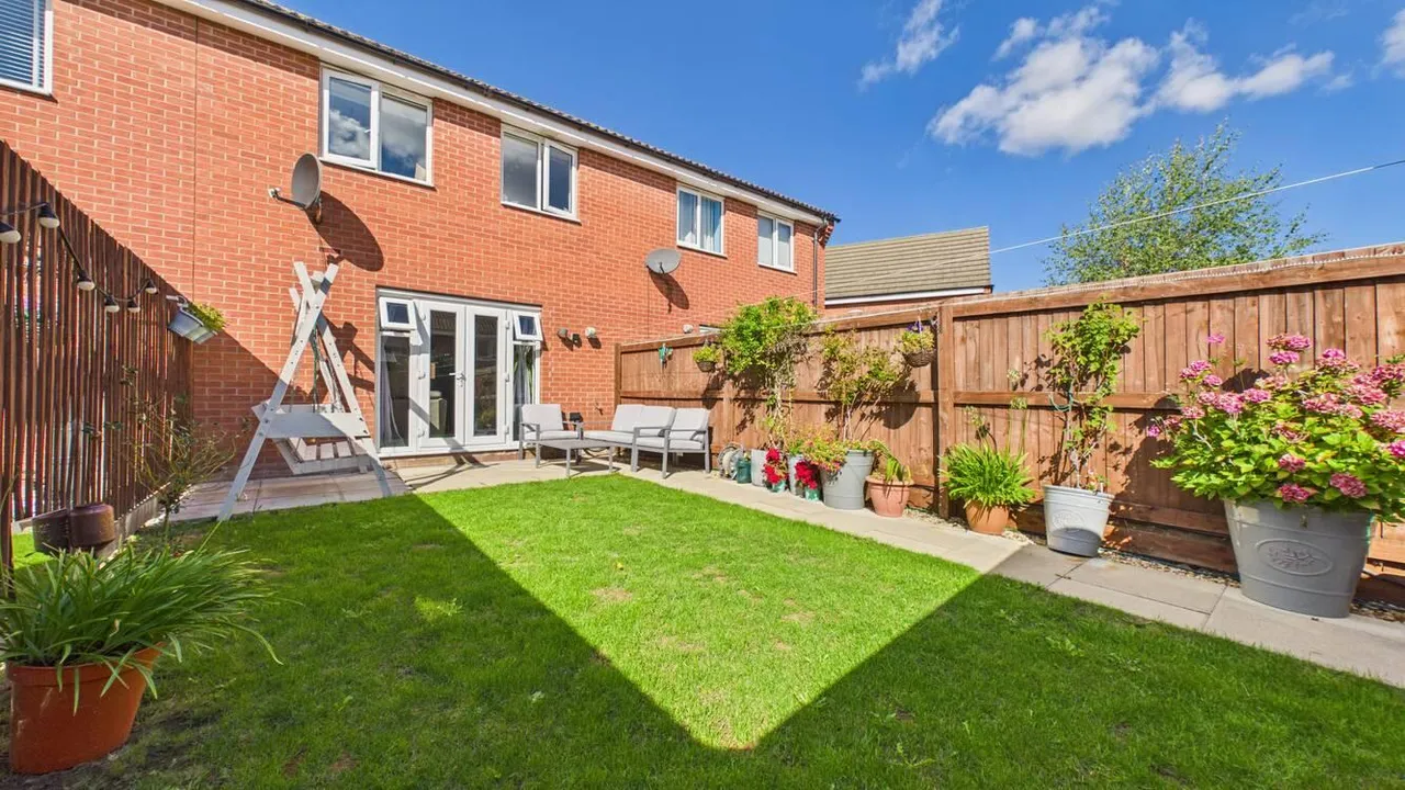Taunton Road, Bourne, photo 5