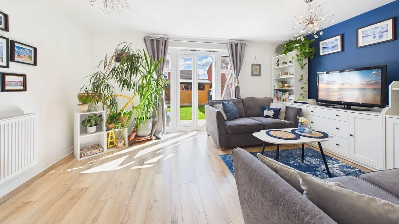 Taunton Road, Bourne, photo 6