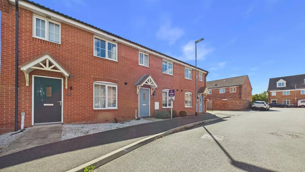 Taunton Road, Bourne, photo 28