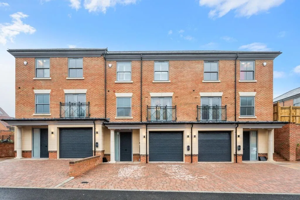 3 bed house for sale — Skylarks, Brighton, BN2