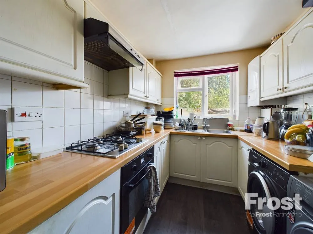 Feltham, Middlesex, photo 5