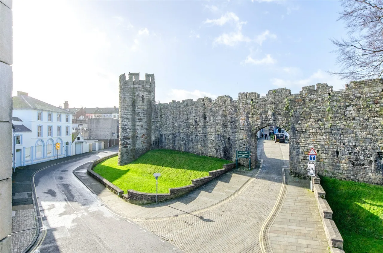 Turkey Shore, Caernarfon, LL55, photo 6