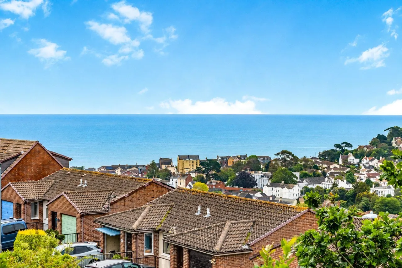 4 bed house for sale, Meadow Park, Dawlish, EX7
