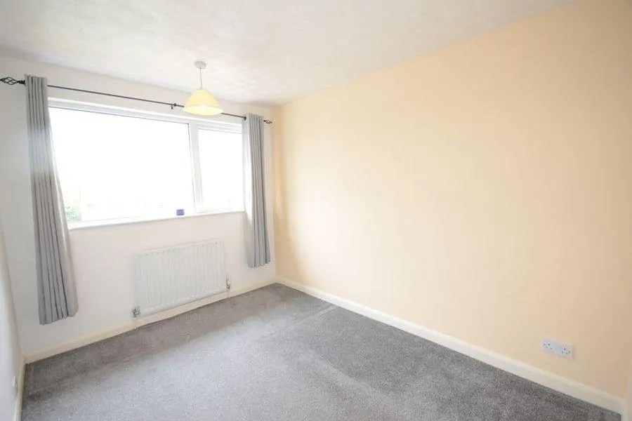 Dedworth Road, Windsor, SL4, photo 4
