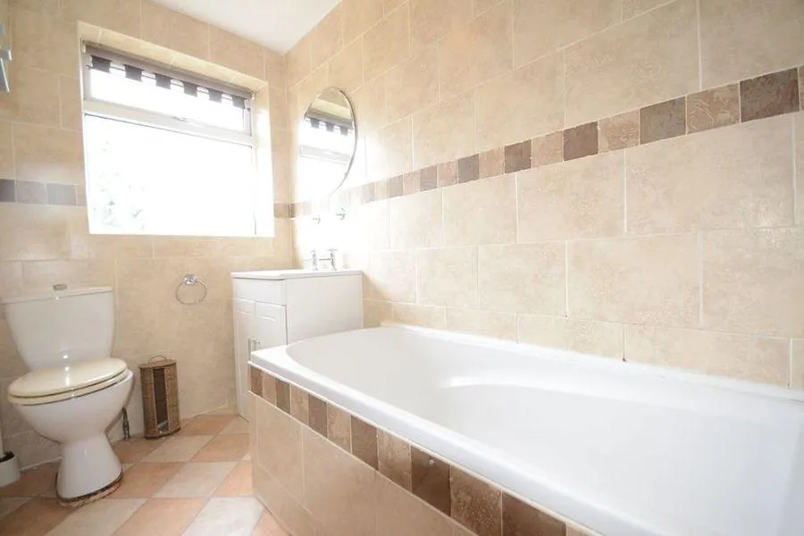 Dedworth Road, Windsor, SL4, photo 3