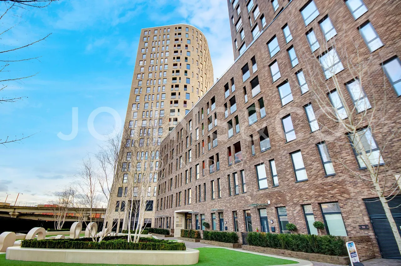 Roosevelt Tower, Manhattan Plaza, E14, photo 2